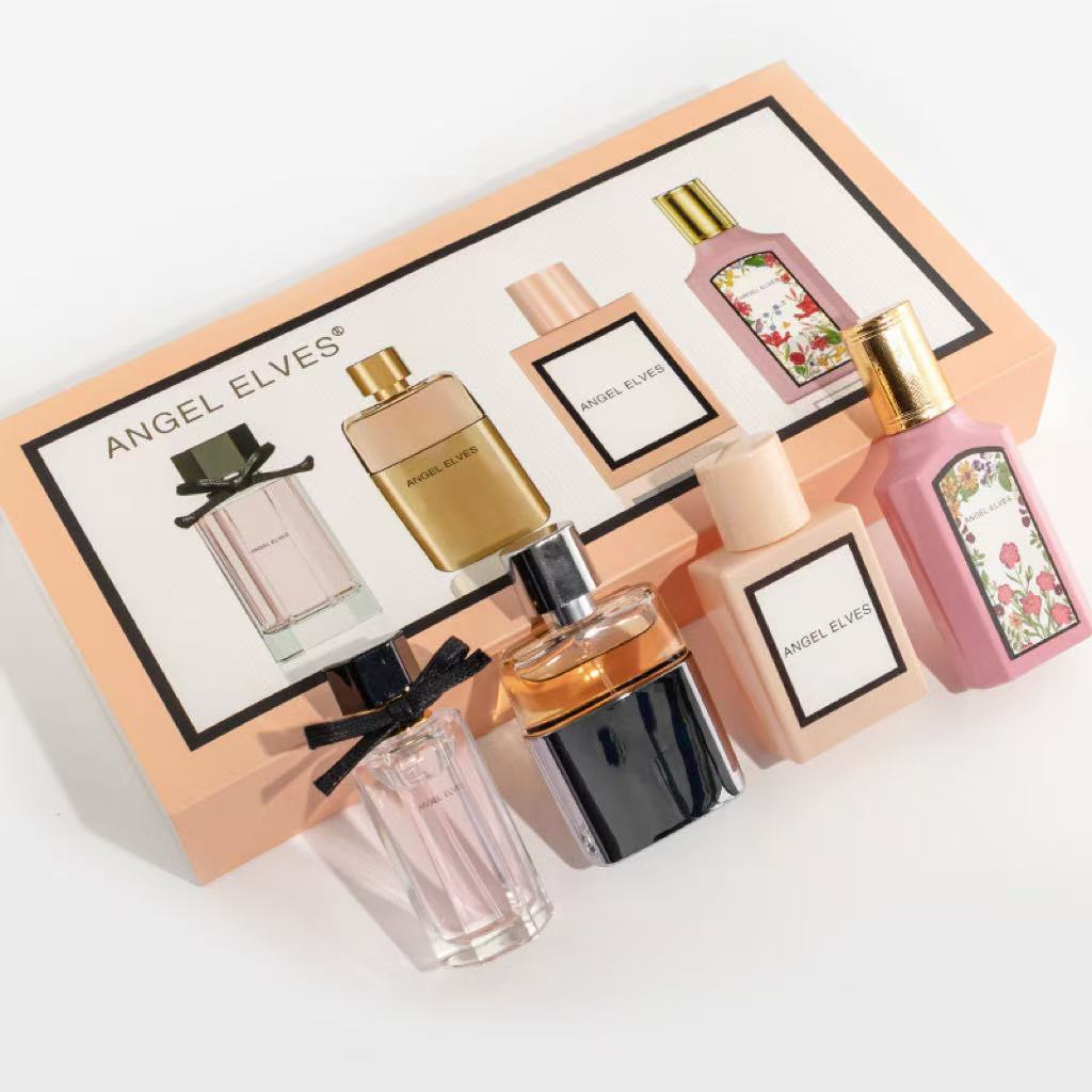 ชุดกล่องของขวัญน้ำหอมสำหรับผู้ - Perfume Fragrance Price บทวิจารณ์และราคา