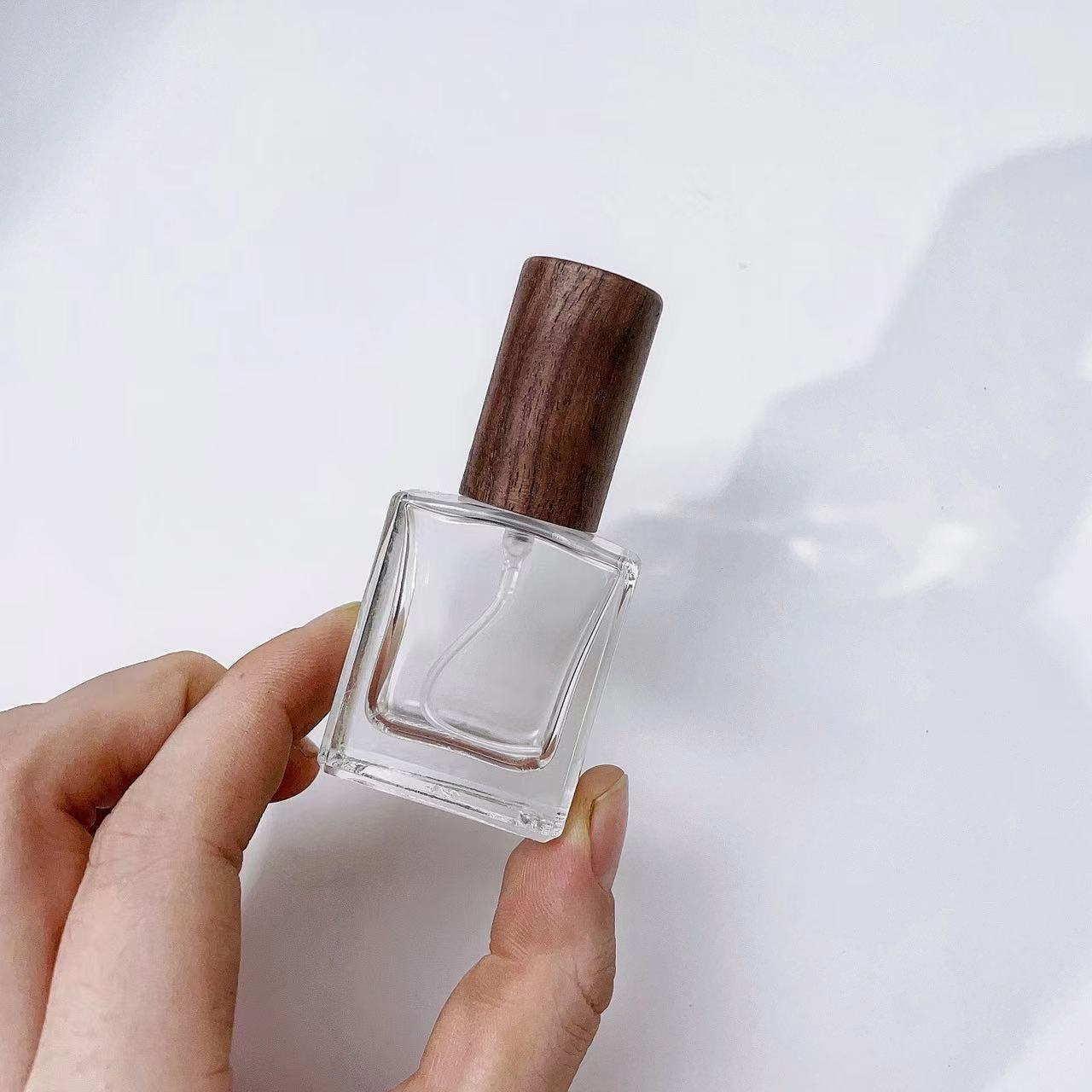 ขวดสเปรย์น้ำหอมแก้วใสหนา10มล.  - Perfume Fragrance Book บทวิจารณ์และราคา